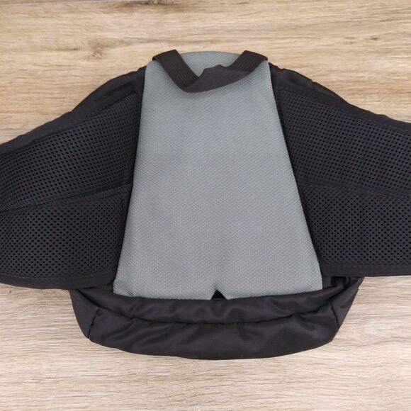 CAMELBAK Waist Lumbar Fanny Bag Red Silver NO BLADDER Hiking Camping Outdoors - Picture 4 of 12